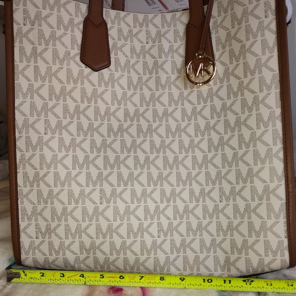 MICHAEL KORS TOTE BAG